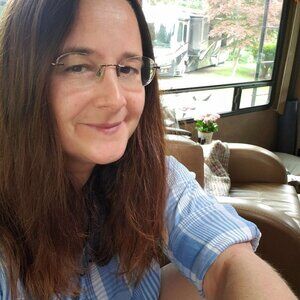 Meet your Posher, Kim